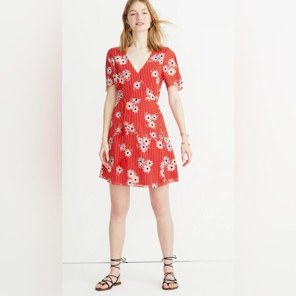 Madewell Button-Wrap Dress in Daisy Society Size 2 - Picture 1 of 11